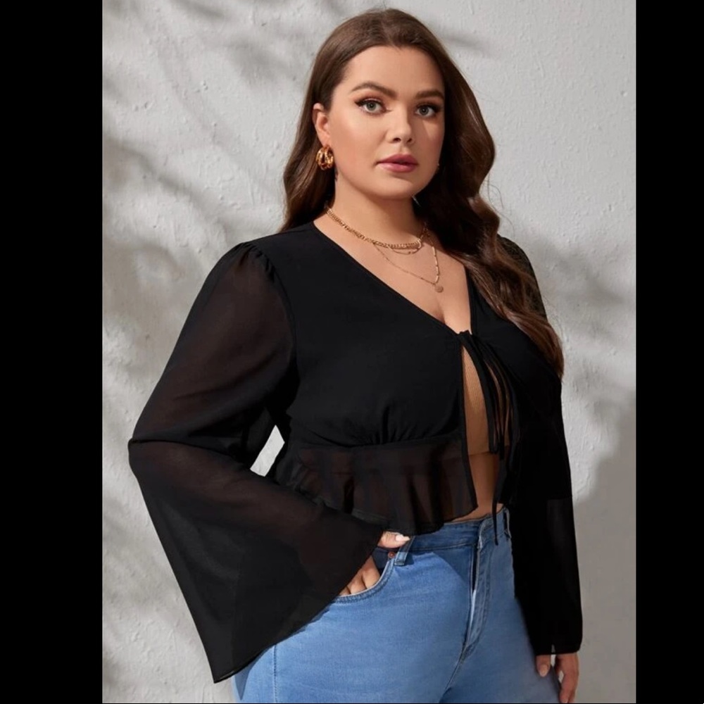 3XL - BRAND NEW - Plus Knot Front Ruffle Hem Bell Sleeve crop top blouse